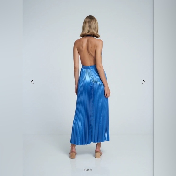 L’IDEE CHATEAU GOWN - MEDITERRANEAN BLUE - Picture 3 of 11